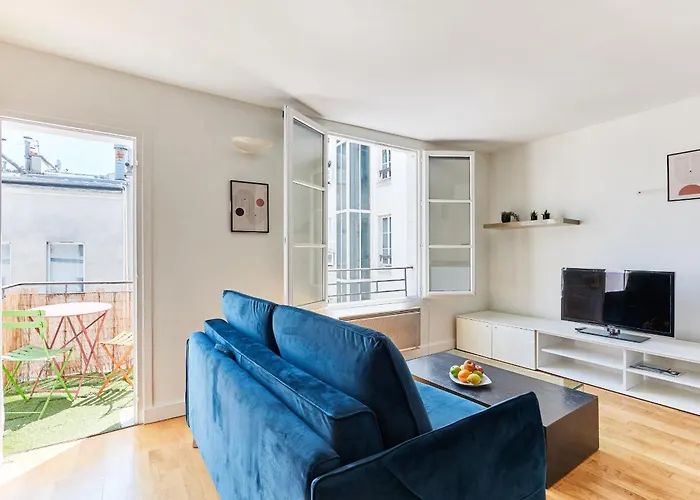 Bnbnova - Latin Quarter - 1br With Balcony