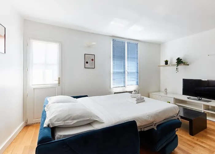 Bnbnova - Latin Quarter - 1br With Balcony *