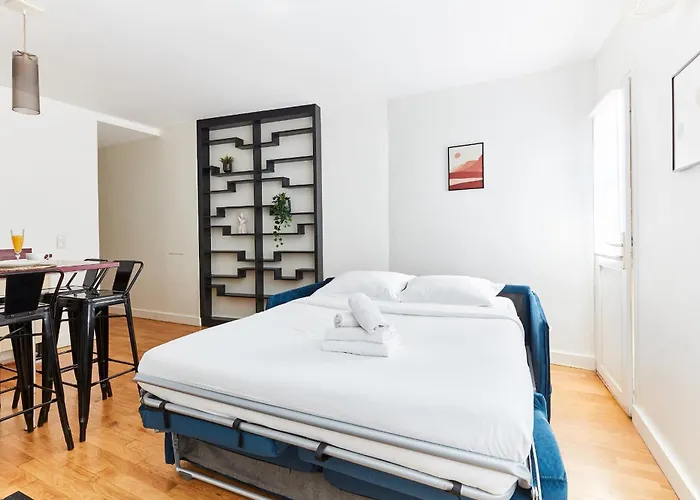 Bnbnova - Latin Quarter - 1br With Balcony *